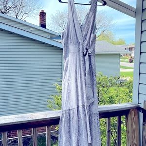 Very feminine long flowing summer dress